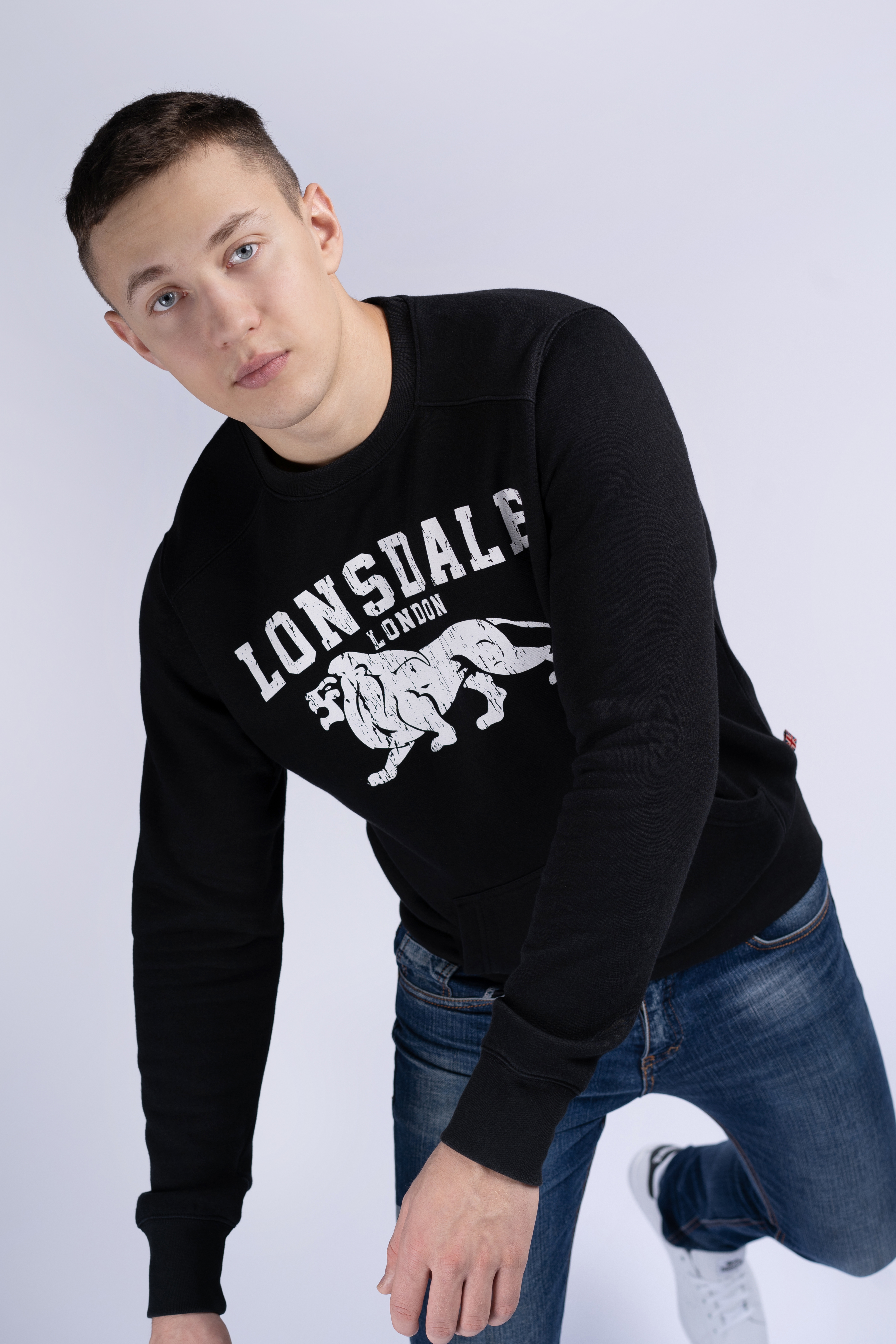 Lonsdale Men's crewneck sweatshirt slim fit